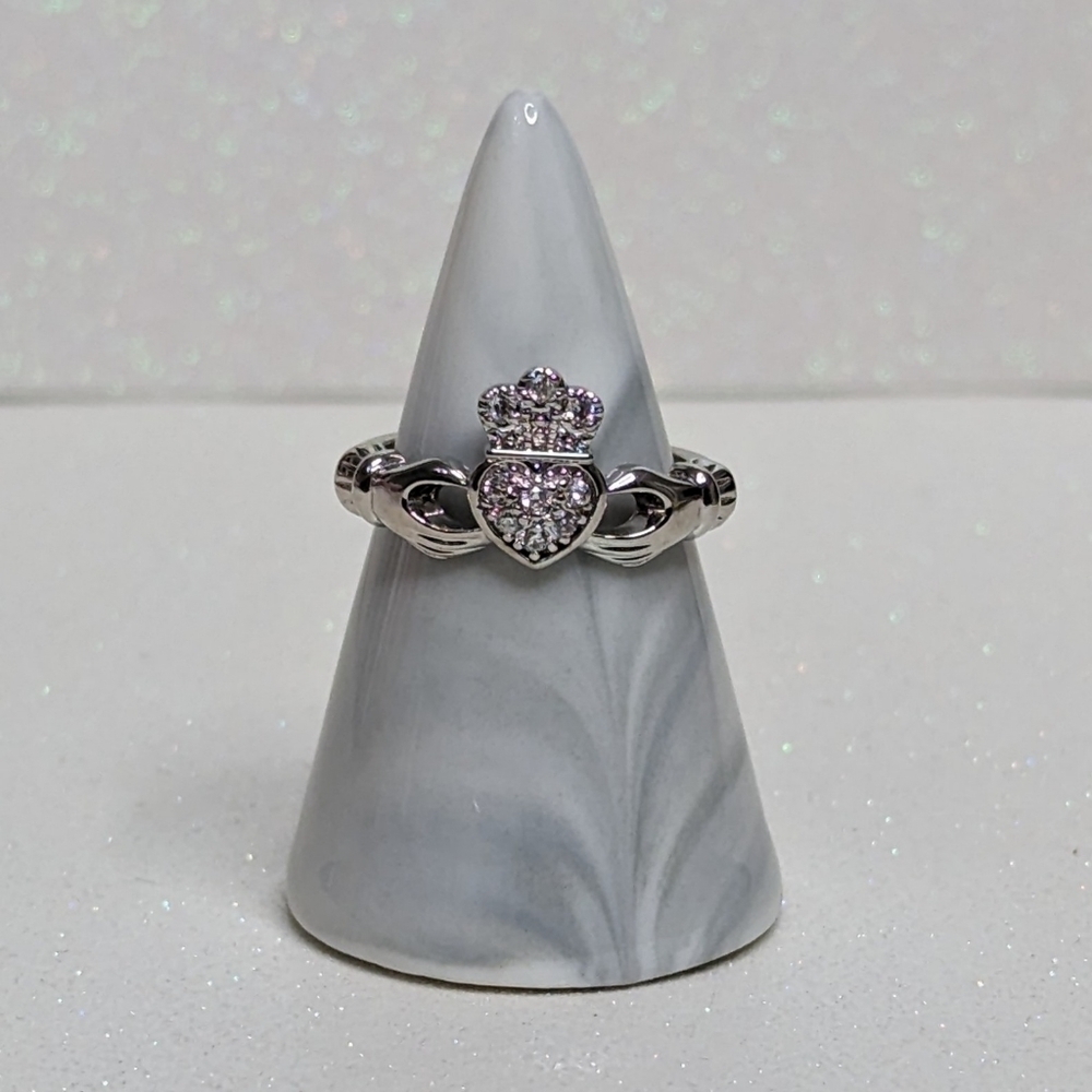 Claddagh Irish Ring Silver Cubic Zirconia Size 8